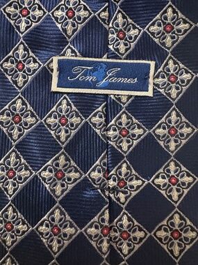 Tom James Blue Geometric Silk Tie 3.5" Width Made in USA Luxury Silk